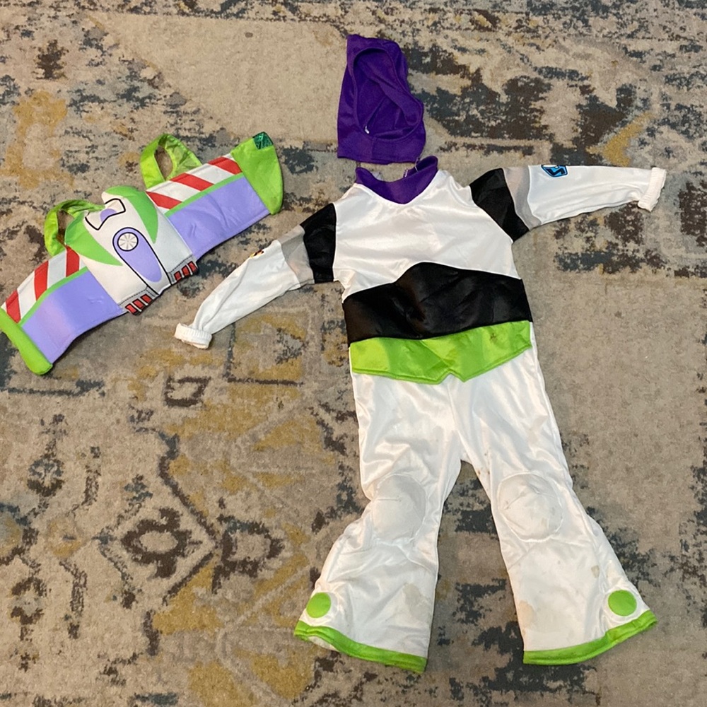 Buzz light hers costume 3t